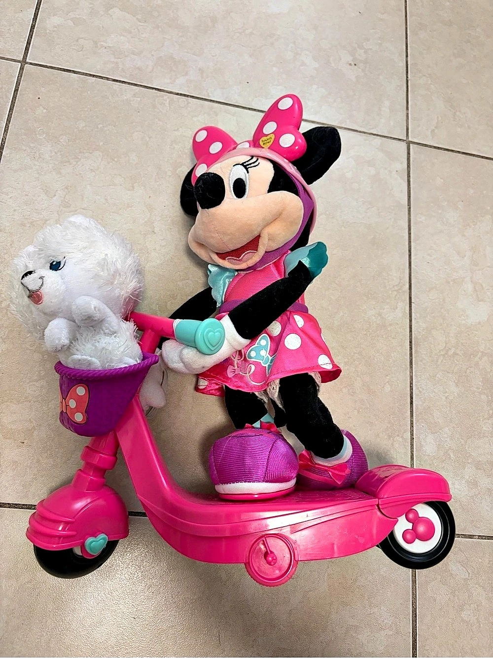 Disney Minnie's Happy Helpers Sing & Spin Scooter Minnie Plush